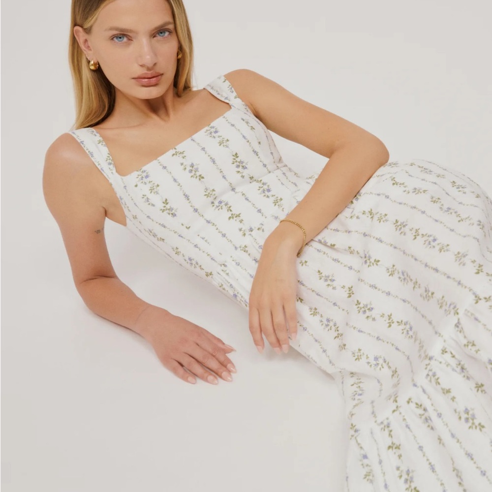 Reformation bucatini linen dress in chalet size 4